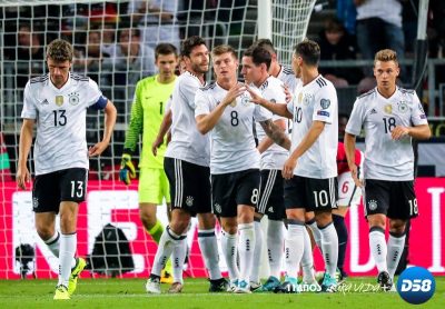 Alemania e Inglaterra se acercan al Mundial