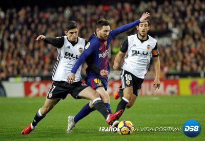 LaLiga: Valencia y Barcelona igualan duelo intenso con gol no concedido a Messi