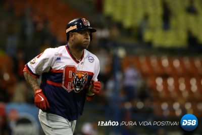 LVBP: Tigres clasificó con José Castillo en plan estelar