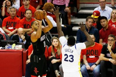 NBA: Gordon y James lideran ataque balanceado de Rockets y empatan serie