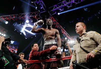 Crawford vence a Horn por nocáut técnico y es nuevo campeón welter
