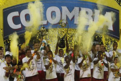 Tolima gesta un triunfo agónico y gana por penaltis título en Colombia