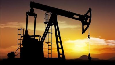 Arabia Saudita reducirá producción de petróleo en 1 millón de barriles diarios a partir desde junio