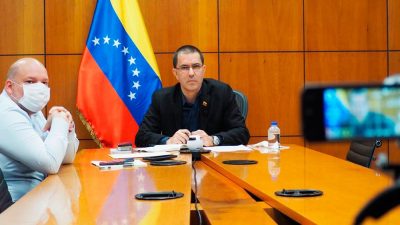 Arreaza felicita a Estados Unidos en el día de su independencia