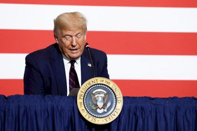 Trump sugiere la idea inédita de un retraso electoral en EE.UU.