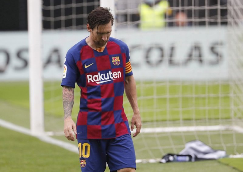 Messi duda si renueva contrato con el Barcelona