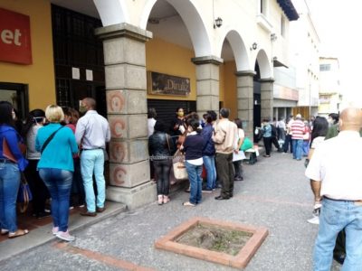 Saren del estado Mérida amaneció abarrotado de personas este miércoles