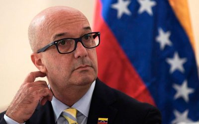 Simonovis: Con las declaraciones de Padrino López «queda claro que las elecciones son una mera formalidad»