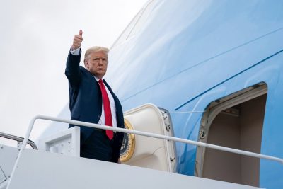 Joseph Biden tacha de «distracción» la visita de Trump a Florida
