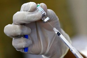 Expertos venezolanos avalan uso de vacunas Sinopharm y Sinovac para menores