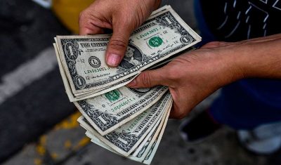 #Venezuela | Dólar estadounidense experimentó un alza en su valor al cierre de la jornada de este martes