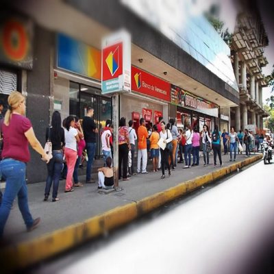 Claudio Rivas aseguró que bancos nacionales comenzaron a prepararse para una reconversión monetaria