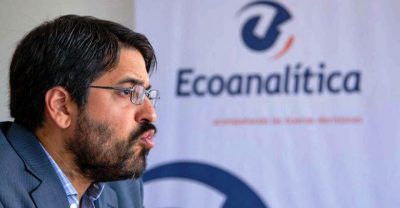 Oliveros: Abrir el ecosistema de créditos en dolares sería un gran incentivo para las empresas