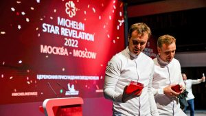 La guía Michelin suspende sus actividades en Rusia