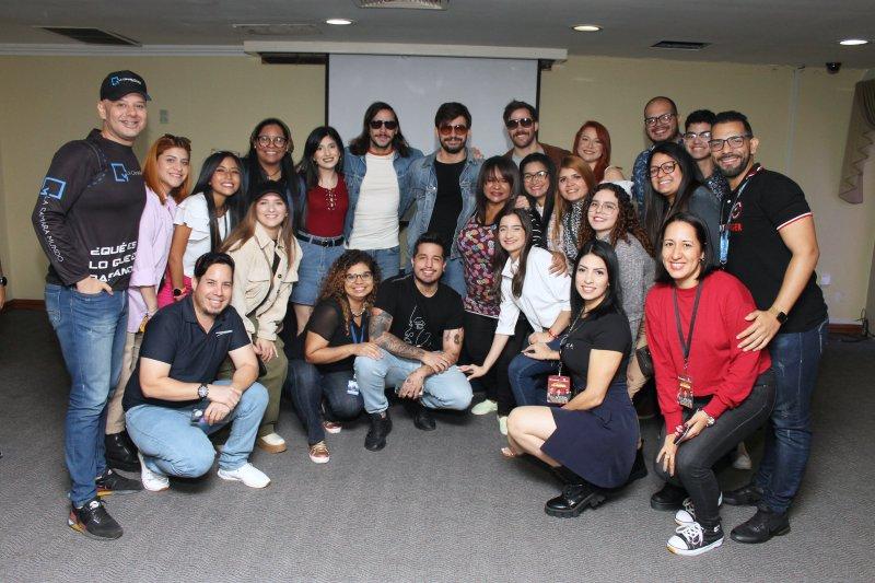 Los Mesoneros y Pablo junto a los medios de comunicación zulianos