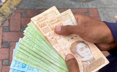 #Venezuela | El bolívar se devaluó 28 % durante el primer trimestre de este año frente al dólar estadounidense