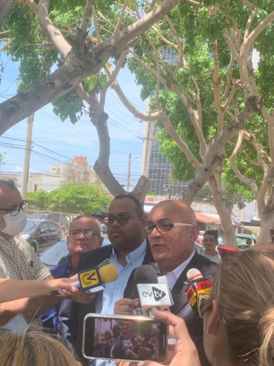 Zulia | Concejales Bermúdez y Ponne consignaron pruebas en Fiscalía de estafas a comerciantes de la Curva de Molina
