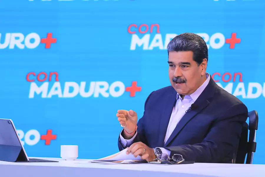 El gobierno de Venezuela investiga e identificó a un grupo de personas dentro del país por planificar una operación de «falsa bandera» que consistía en colocar explosivos en la embajada de Estados Unidos, según reveló el presidente Nicolás Maduro.