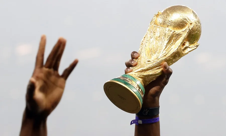 La FIFA y TikTok han formalizado una alianza estratégica que posiciona a la red social como la plataforma predilecta para el Mundial 2026, con el fin de conectar a millones de seguidores a través de contenidos exclusivos, retransmisiones de momentos clave y herramientas de monetización para creadores.