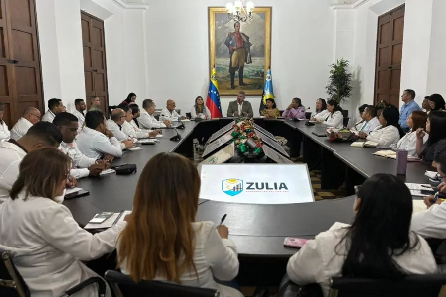El gobernador del estado Zulia, Luis Caldera, estableció este jueves las directrices para fortalecer el sistema sanitario regional durante el año 2026, mediante la priorización de cinco ejes de atención especializada.
