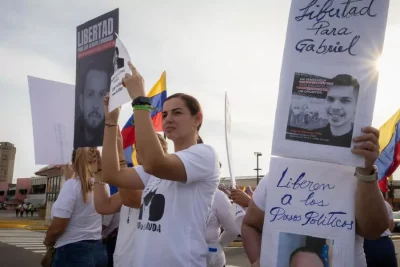 Familiares exigen en Maracaibo libertad plena para los presos políticos