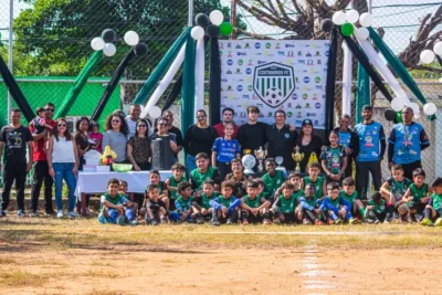 Costaneros FC expande su academia deportiva al fútbol campo en Cabimas