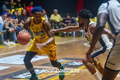 Gaiteros inicia defensa del título con triunfo 79-68 ante Héroes