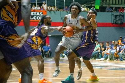 Gaiteros somete a Brillantes 78-63 y llega a diez victorias