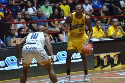 SPB: Gaiteros hunde a Marinos y consigue su onceava victoria en fila