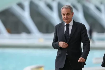 Zapatero, imputado por blanqueo y tráfico de influencias en Plus Ultra