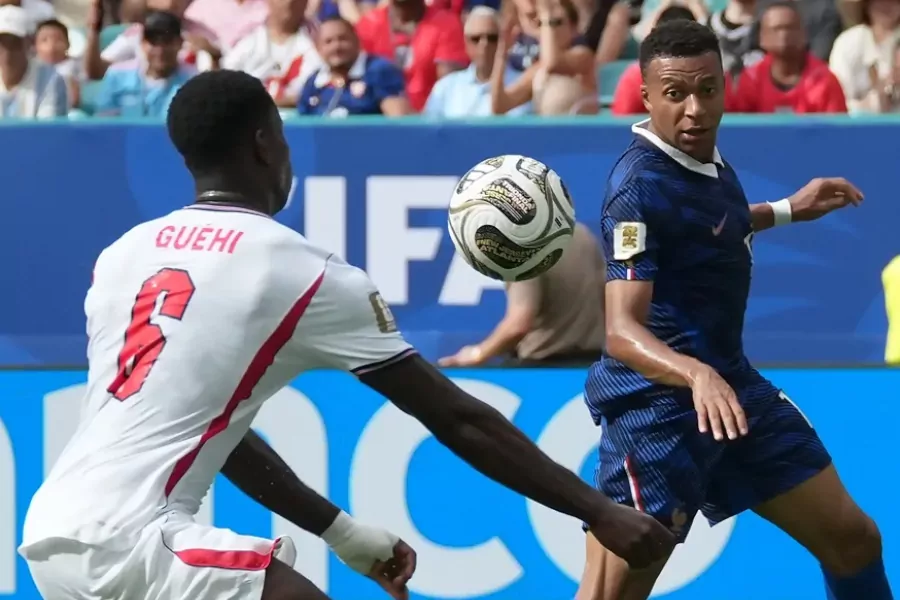 La selección de Inglaterra se adjudicó el tercer puesto del mundial tras derrotar este sábado a Francia por 6-4 en Miami. A pesar de la caída del cuadro galo, Kylian Mbappé anotó un doblete y se consagró como el máximo goleador en la historia de la Copa del Mundo.